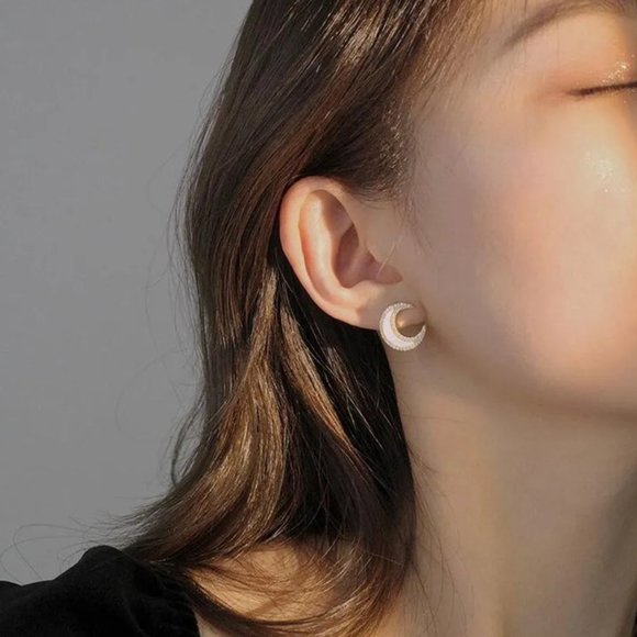 Sparkly Pearlized White Celestial Crescent Moon CZ Diamonds Stud Earrings NEW - Picture 3 of 7